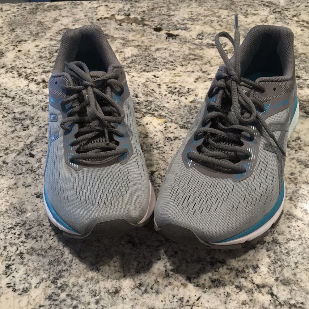 ASICS Duomax women’s athletic shoes